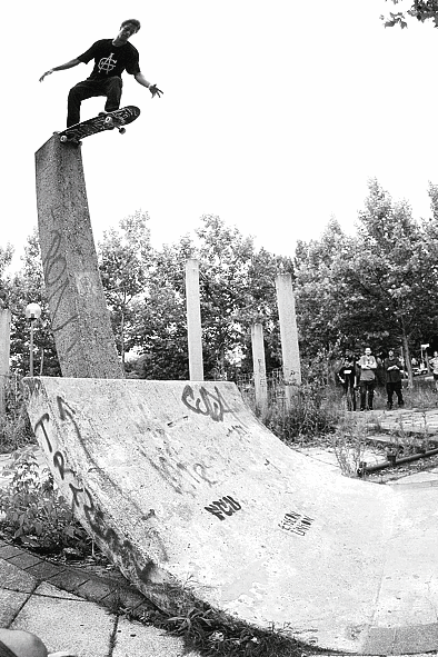 Bombdrop Greyson Fletcher Berlin von Thomas Gentsch