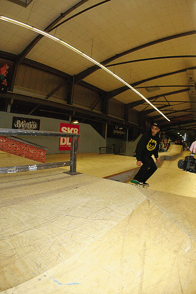 Youness Amrani Almost Demo Aurich Feeble 360 Shove it out