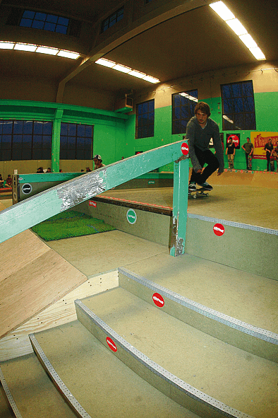 Tom Kleinschmidt / 360 Flip Lipslide - Seq by Thomas Gentsch