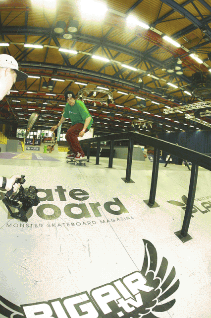 Joe Hill - Hardflip bs Lip_seq